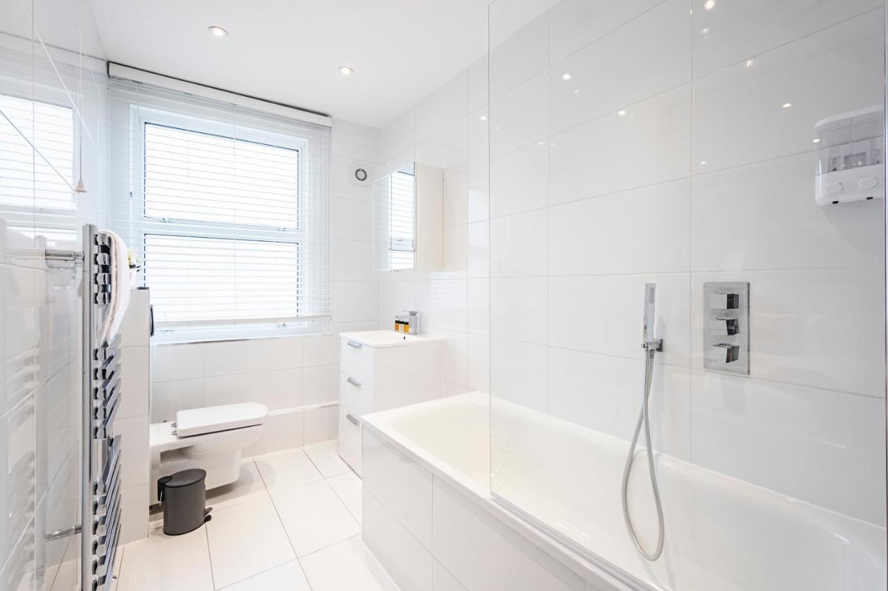 Apartamento Cozy And Serene Brand-New Flat In Kilburn, Londres Exterior foto